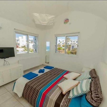 34 Beach Villa Pafos Exterior foto
