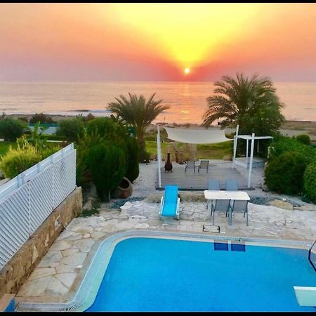 34 Beach Villa Pafos Exterior foto