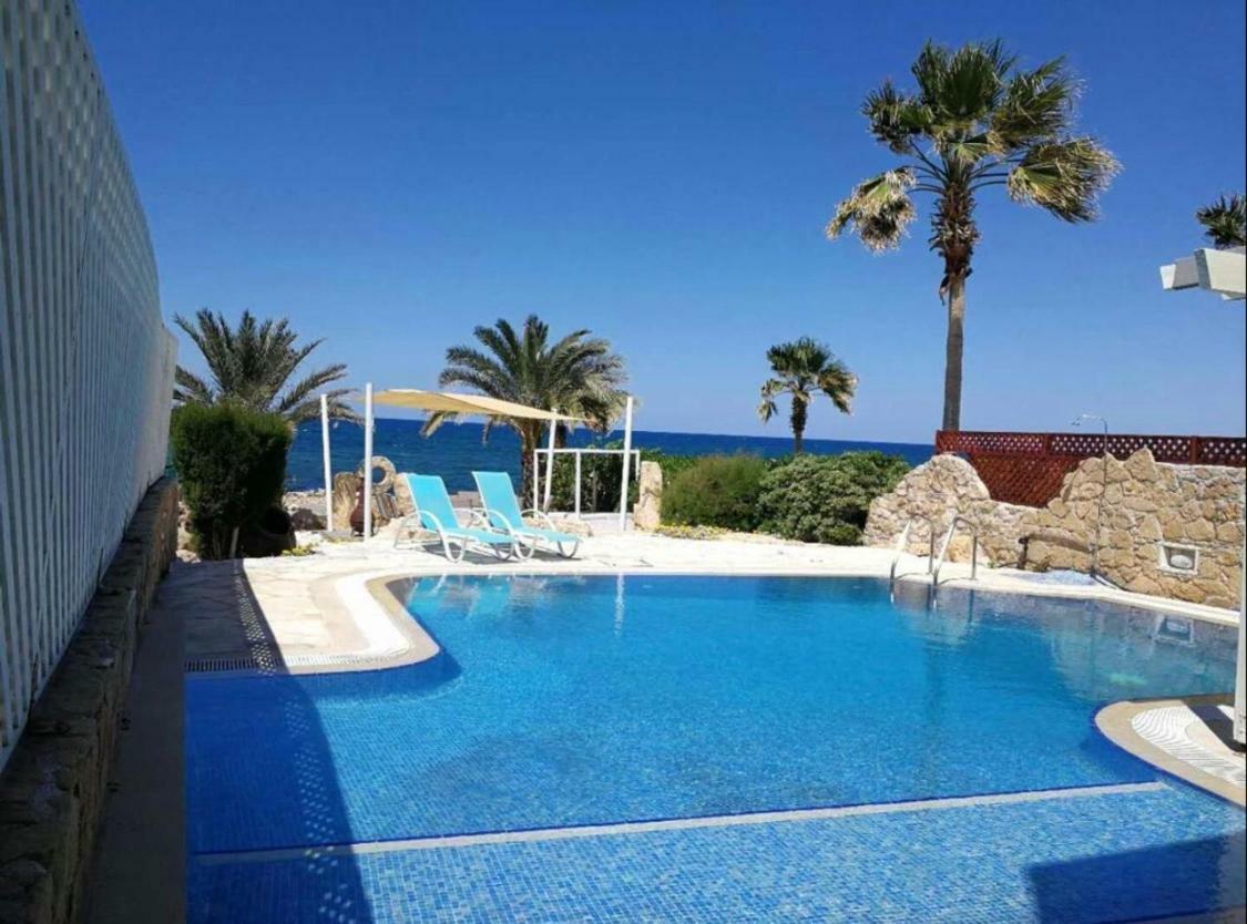 34 Beach Villa Pafos Exterior foto